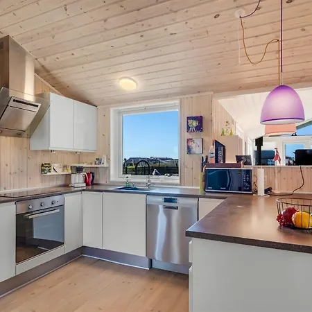 Ginia - 150m To The Fjord By Interhome *
