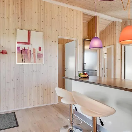 Ginia - 150m To The Fjord By Interhome